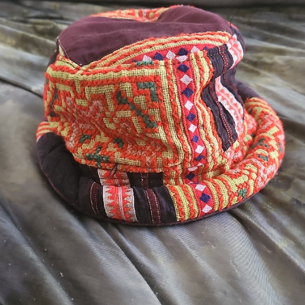 Colorful Embroidered Hat Vintage 80s Unisex